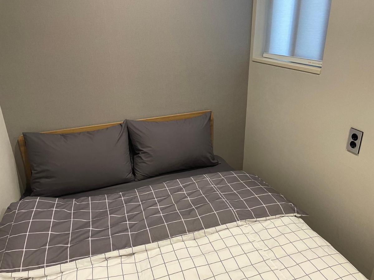 Hao Guesthouse In Hongdae โซล ภายนอก รูปภาพ