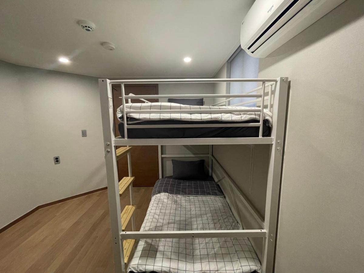 Hao Guesthouse In Hongdae โซล ภายนอก รูปภาพ