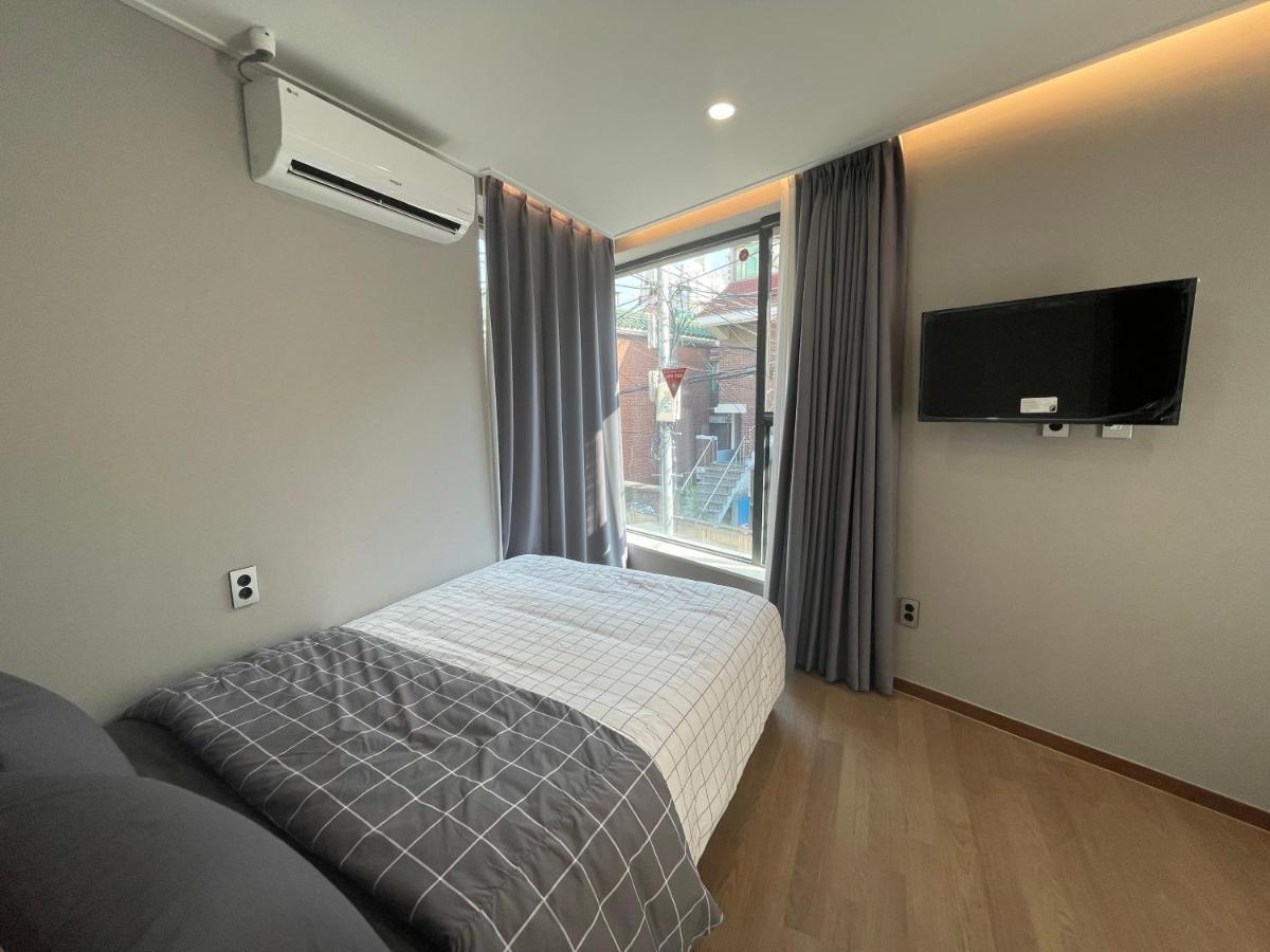 Hao Guesthouse In Hongdae โซล ภายนอก รูปภาพ
